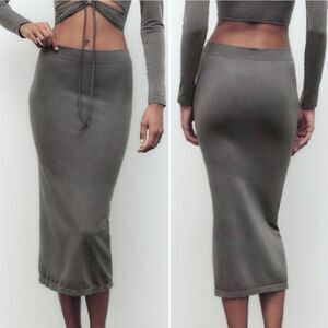 ZARA Dark Grey Seamless Fitted Tube Midi Skirt NWOT Size M/ L